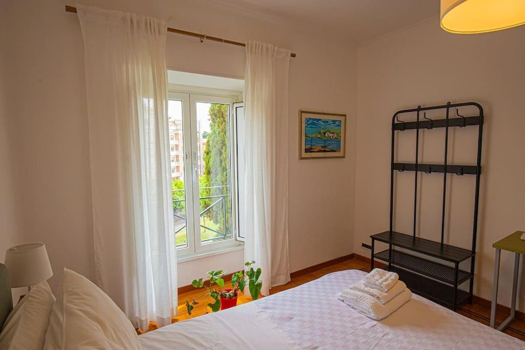 Dimora Al Colosseo, 2 Bedrooms Roma Ngoại thất bức ảnh