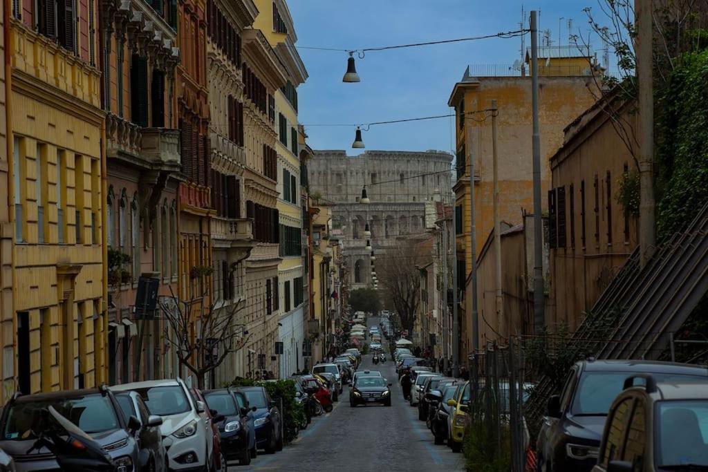 Dimora Al Colosseo, 2 Bedrooms Roma Ngoại thất bức ảnh